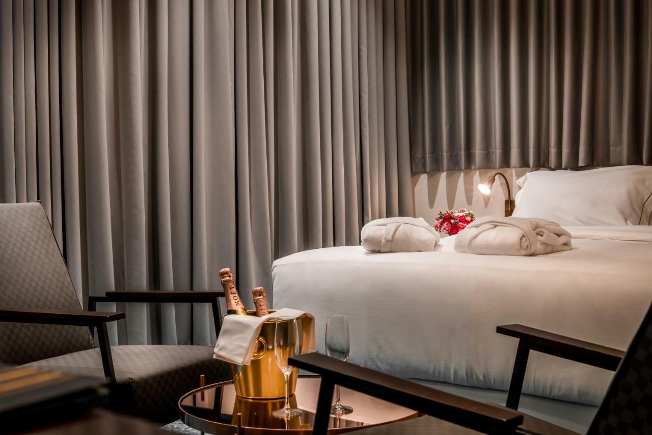 Lear Sense Hotel Gedera Esterno foto